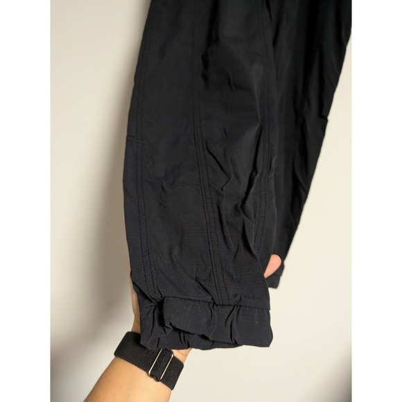 Athleta Womens Black Cargo Jogger Pants Ripstop Hiking Travel Size 8 - Picture 4 of 14